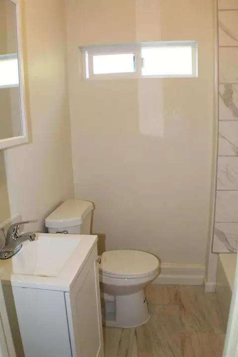 1362 E La Mesa Dr, Tulare, CA 93274 photo 7
