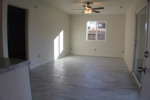 1362 E La Mesa Dr, Tulare, CA 93274 photo 4