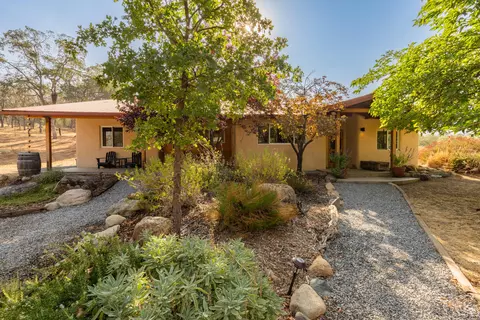 46101 S Fork Dr, Three Rivers, CA 93271 photo 2