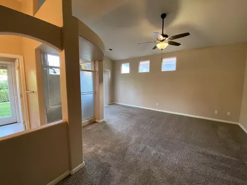 1646 E Victor Ave, Visalia, CA 93292 photo 15