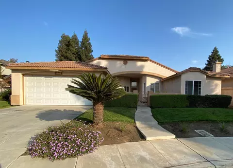 1646 E Victor Ave, Visalia, CA 93292