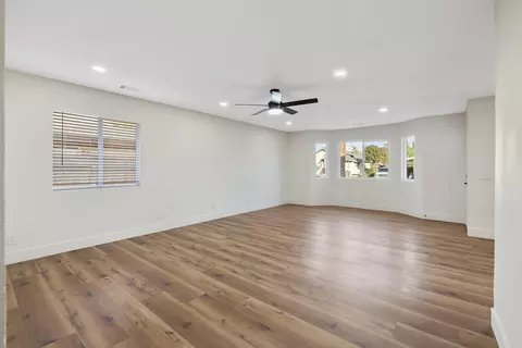 240 S Orange Ave, Exeter, CA 93221 photo 6