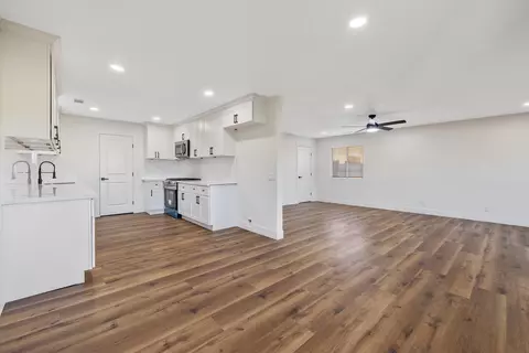 240 S Orange Ave, Exeter, CA 93221 photo 10