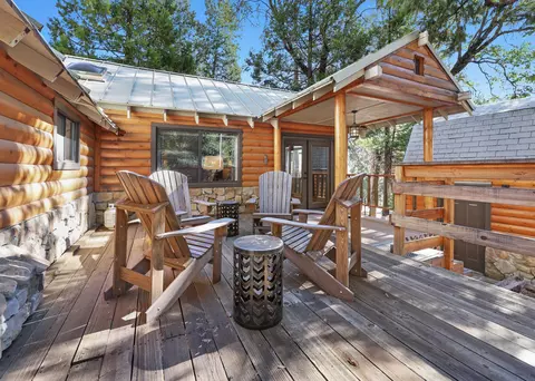 675 Loop Dr, Springville, CA 93265