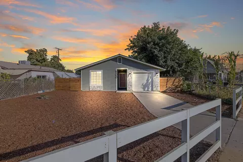 100 NE 5th Ave, Visalia, CA 93291