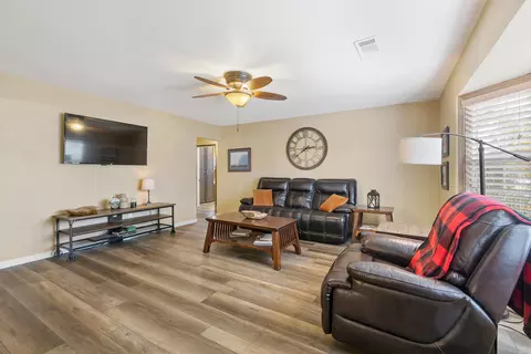 2507 E College Ave, Visalia, CA 93292 photo 10