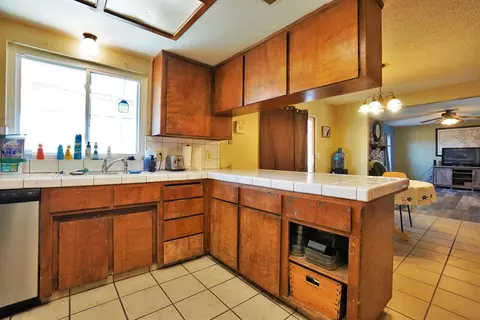 955 Murphy Dr, Lemoore, CA 93245 photo 13