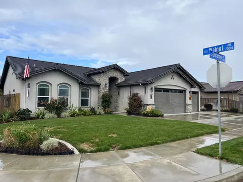 1499 Durango St, Tulare, CA 93274 photo 5