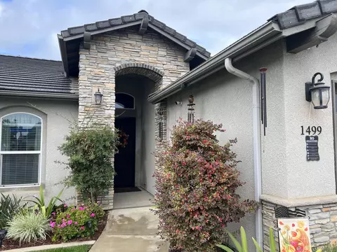1499 Durango St, Tulare, CA 93274 photo 4