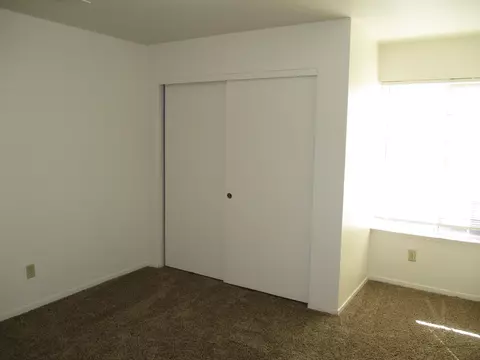 1948 E Pershing Ave, Visalia, CA 93292 photo 6