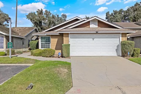 1518 E Sunnyview Ave, Visalia, CA 93292