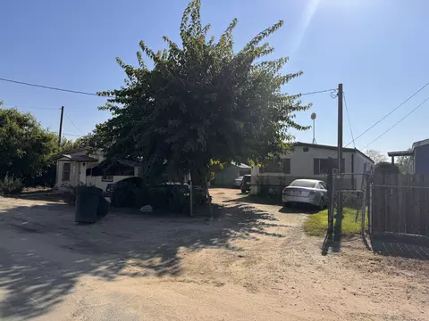Undisclosed, Dinuba, CA 93618