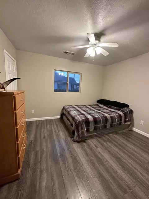 415 E Race Ave, Visalia, CA 93291 photo 9