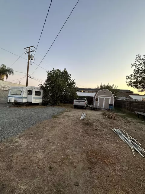 415 E Race Ave, Visalia, CA 93291 photo 12
