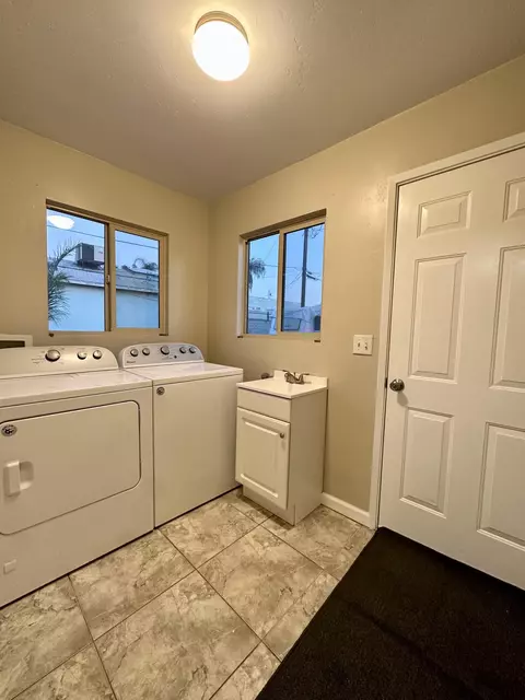 415 E Race Ave, Visalia, CA 93291 photo 6