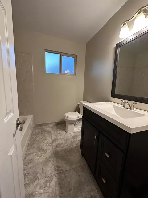 415 E Race Ave, Visalia, CA 93291 photo 11