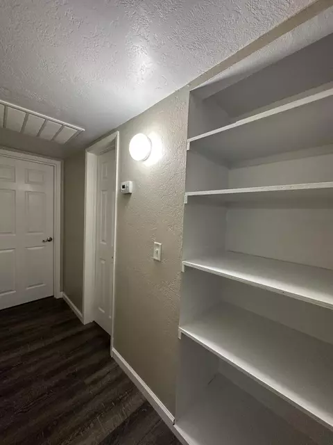 415 E Race Ave, Visalia, CA 93291 photo 10