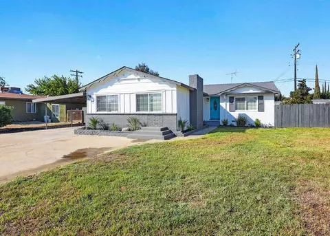 3140 E Stapp Ave, Visalia, CA 93292
