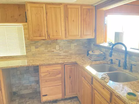 1125 Woodworth Ave, Clovis, CA 93612 photo 7