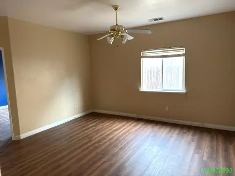562 Puffin Ln, Lemoore, CA 93245 photo 15