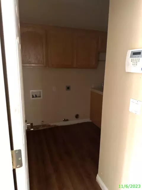 562 Puffin Ln, Lemoore, CA 93245 photo 11
