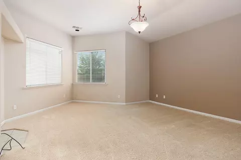 1331 E Dorothea Ave, Visalia, CA 93292 photo 15