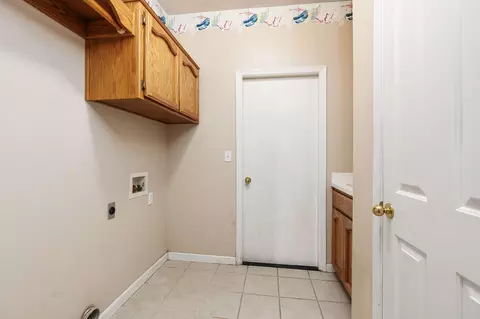 1331 E Dorothea Ave, Visalia, CA 93292 photo 27