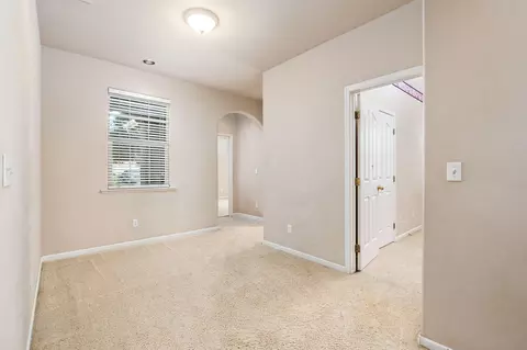 1331 E Dorothea Ave, Visalia, CA 93292 photo 21