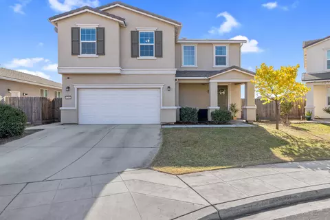 6781 E Geary St, Fresno, CA 93727