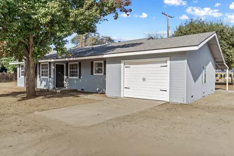1317 S Pinkham St, Visalia, CA 93292