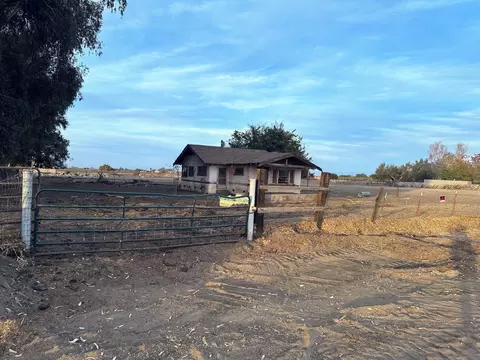 22926 Fairfax Ave, Lemoore, CA 93245 photo 4