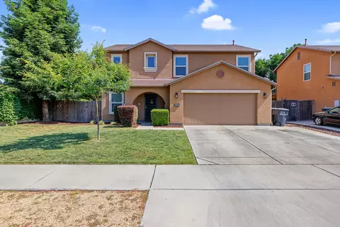 4460 W Nellis Ave, Visalia, CA 93277