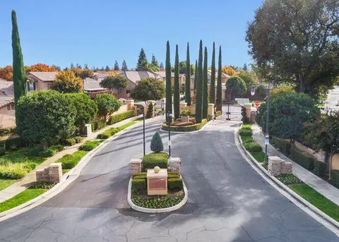 1458 N Cortona Ct, Visalia, CA 93291