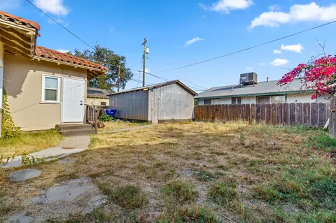 130 E Mariposa St, Dinuba, CA 93618 photo 19