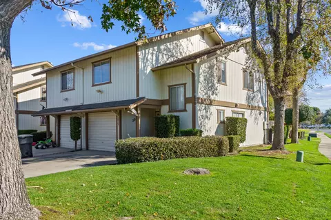 2012 E Laura Ave, Visalia, CA 93292 photo 28