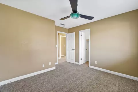 2012 E Laura Ave, Visalia, CA 93292 photo 18