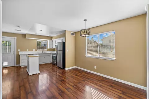 2012 E Laura Ave, Visalia, CA 93292 photo 13