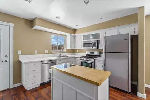 2012 E Laura Ave, Visalia, CA 93292 photo 6