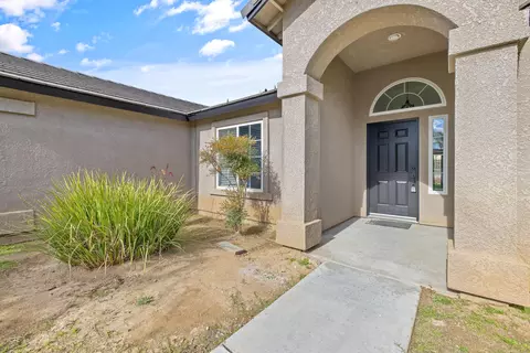 3029 Plumas St, Madera, CA 93637 photo 3