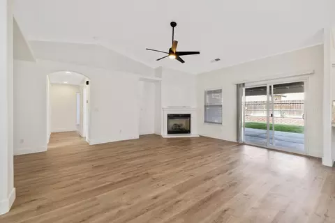 3029 Plumas St, Madera, CA 93637 photo 9