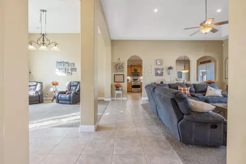 801 Davis St, Exeter, CA 93221 photo 9