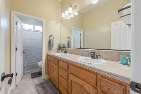801 Davis St, Exeter, CA 93221 photo 26