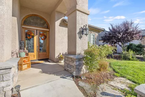 801 Davis St, Exeter, CA 93221 photo 5