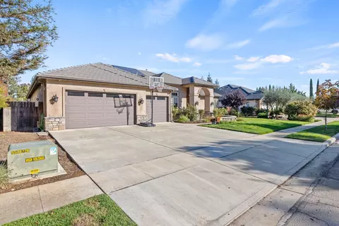 801 Davis St, Exeter, CA 93221 photo 3