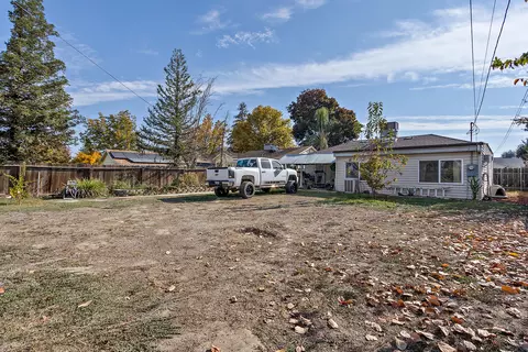 856 E Academy Ave, Tulare, CA 93274 photo 14