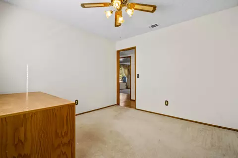 2411 E Hillcrest Ct, Visalia, CA 93292 photo 28