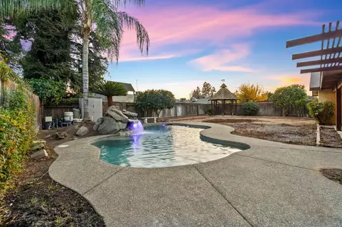 2411 E Hillcrest Ct, Visalia, CA 93292 photo 41