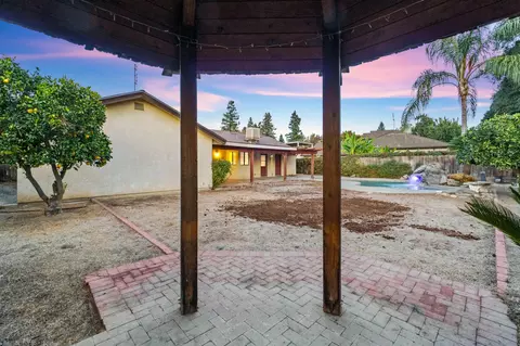 2411 E Hillcrest Ct, Visalia, CA 93292 photo 52