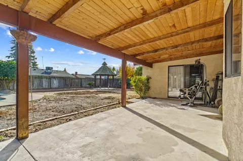 2411 E Hillcrest Ct, Visalia, CA 93292 photo 39
