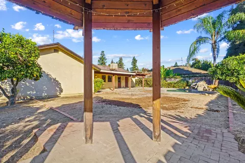 2411 E Hillcrest Ct, Visalia, CA 93292 photo 53